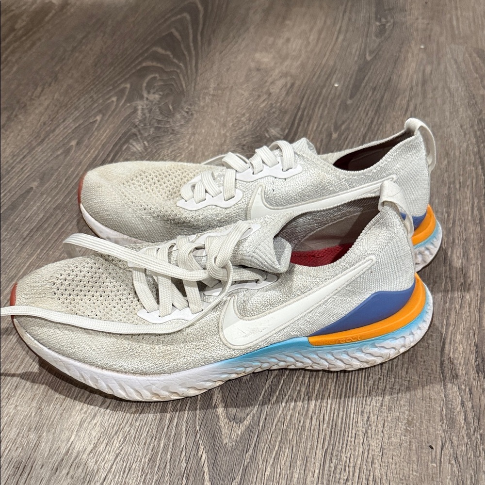 Nike flyknit react Running Shoes - Picture 2 of 6